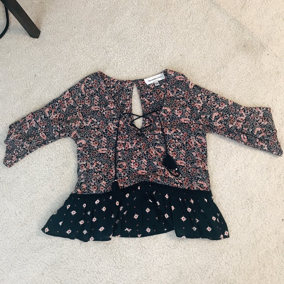 Peasant Floral Top - Picture 3 of 3